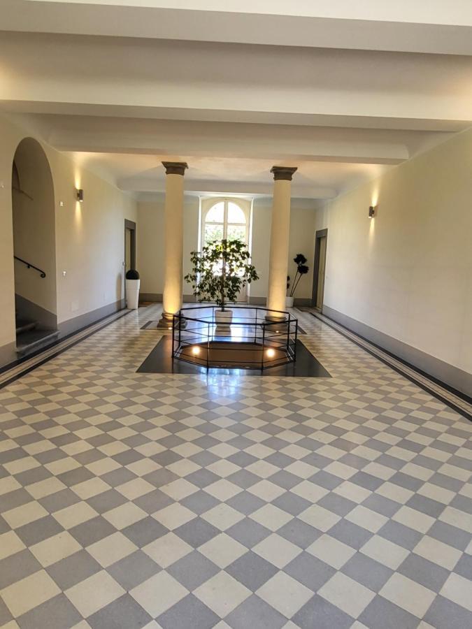 La Villa Apartments: Sardinia-Corsica Gateway with Secure Parking Livorno Exterior photo